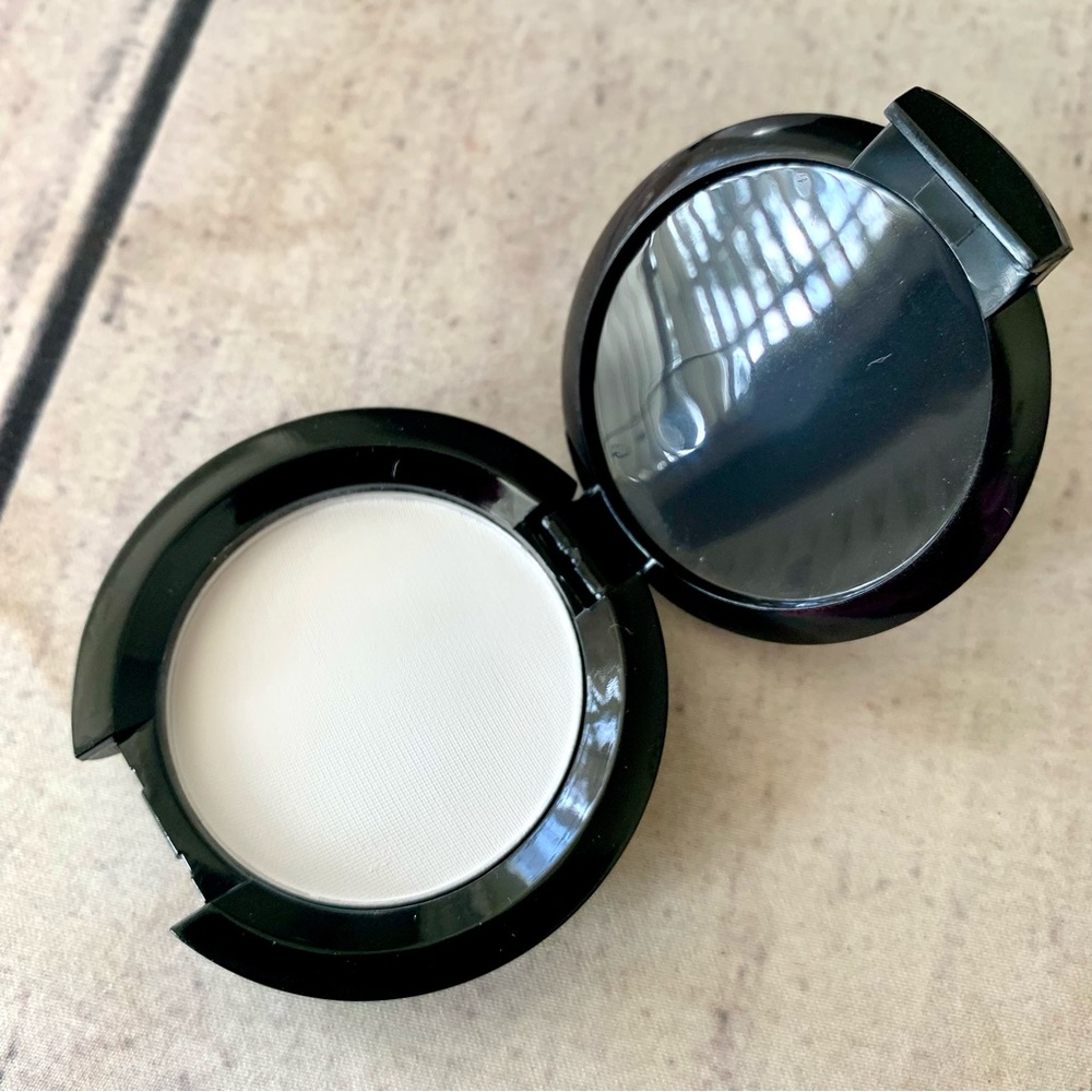 2/13$ 🎊 V KOSMETIK Pressed Translucent Powder 3g travel size
